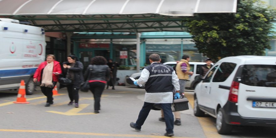 Antalya'da 17 yaşında çocuk hastane tuvaletinde düşük yaptı iddiası