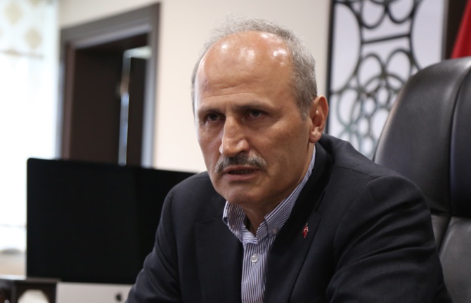 Bakan Turhan’dan Antalya-İzmir arası hızlı tren ve otoyol müjdesi