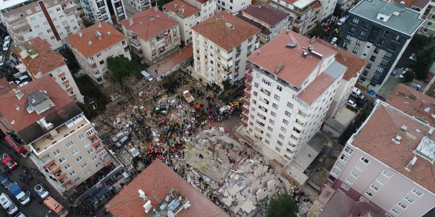 Kartal'da çöken bina havadan görüntülendi