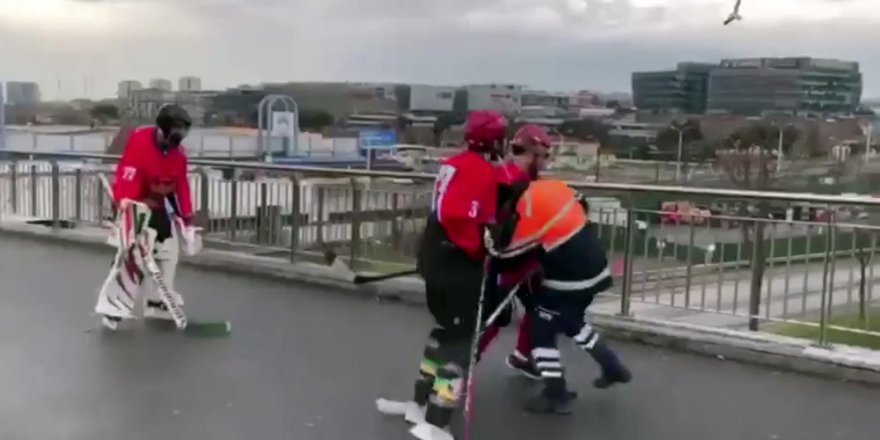 Buz Hokeyi Takımı Temizlik Görevlisine Karşı
