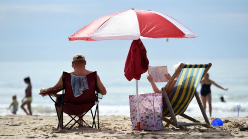 150914094329_summer_people_sunbathing_624x351_pa_nocredit.jpg