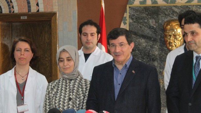 auto-basbakan-davutoglu-haci-bayram-veli-cami-7073365_x_o.jpg