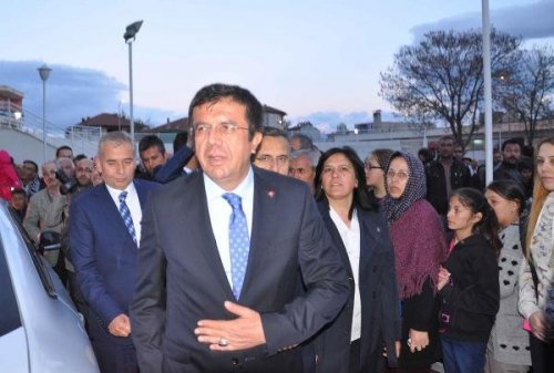 BAKAN ZEYBEKCİ: 