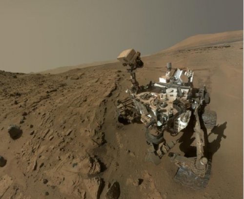 BU DA MARS İLK YIL SELFİE'Sİ