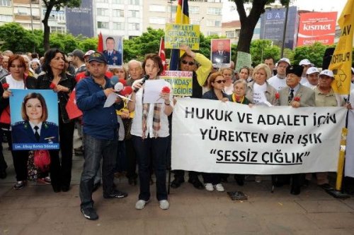 BUGÜN ONLARDA SOKAKTAYDI;  “GEZİ DİRENİŞİNİ SEVGİYLE SELAMLIYORUZ”