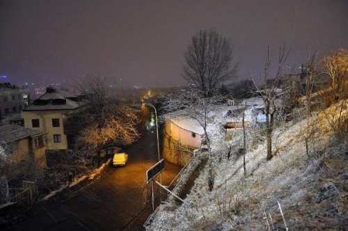 ÇAMLICA TEPESİ BEYAZA BÜRÜNDÜ