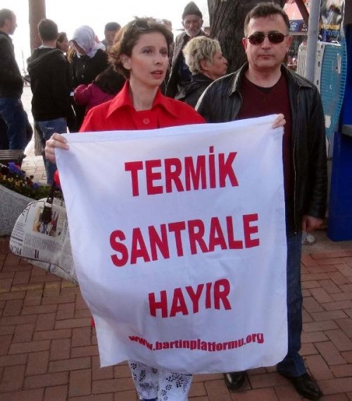 CUMHURBAŞKANINA TERMİK SANTRAL PROTESTOSU