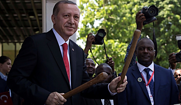 erdogan-tanzanya-da-iki-cumhurbaskani-birlikte-9189910_7296_m.jpg