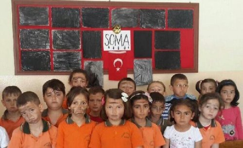 İLKOKUL ÖĞRENCİLERİNDEN SOMA İÇİN 'KARA' RESİM