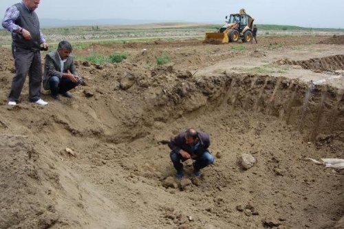 İNŞAAT KAZISINDAN KADIN KAFATASI ÇIKTI