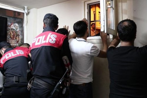 İSTANBUL'DA BU GECE 15 BİN POLİS İLE NE YAPILDI