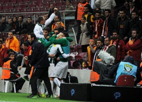 İŞTE BURSASPOR'UN YENİ TEKNİK PATRONU