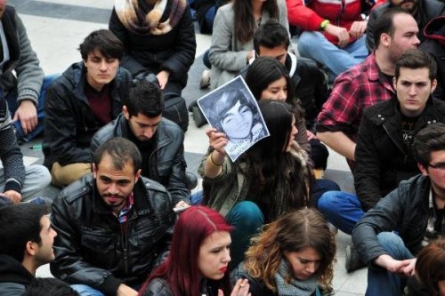 İzmir'de Berkin Elvan İçin Protesto Gösterisi