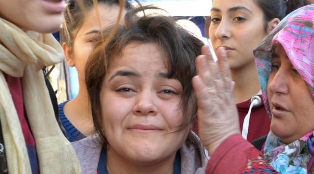 katliamdan-kurtulan-ebru-nun-anne-feryadi-8981595_1477_m.jpg