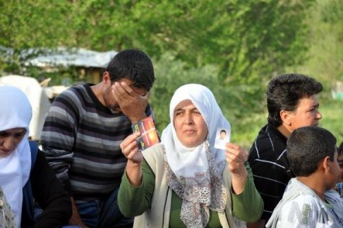 KÜRT AİLEDEN PKK'YA İSYAN EYLEMİ