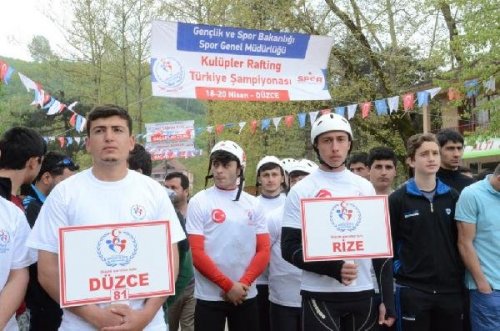 MELEN ÇAYI'NDA RAFTİNG ŞAMPİYONASI