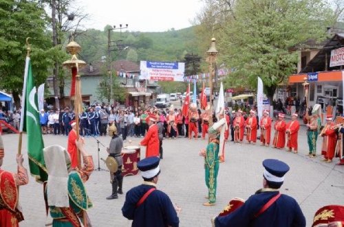 MELEN ÇAYI'NDA RAFTİNG ŞAMPİYONASI