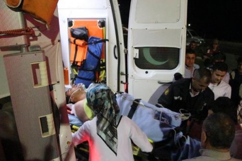 OTOMOBİL SULAMA KANALINA DEVRİLDİ!