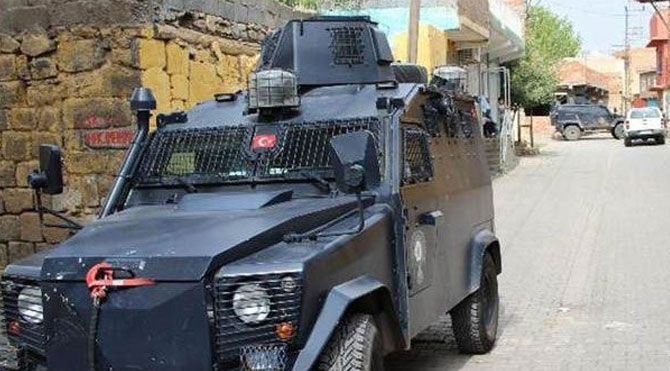 polise-saldiri-diyarbakir-371.jpg