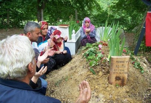 ŞOK ! MADENDE KAÇAK OCAK YÜZÜNDEN ÖLDÜ !