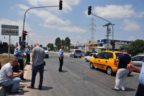 TAKSİCİYE KIRMIZI IŞIKTA 9 KURŞUN