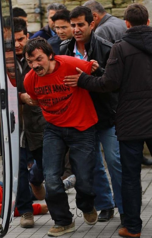 Taksim'de Eylem Yapan 8 Kişi Gözaltına Alındı