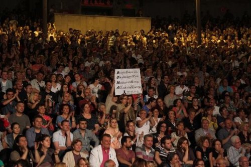 TAYYİP ERDOĞAN'A SÖYLENMEDEN ÇİKLET BİLE VERİLEMEZ