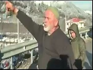 AKP'YE İSYAN EDEN DEDE İZLEYENLERİ AĞLATTI